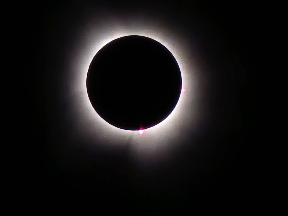 Total Eclipse seen in East Tawakoni